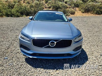 Piąte zdjęcie samochodu w środku: 2018 VOLVO S90 T5 MOMENTUM VIN:LVY982AK9JP036539 - miniatura