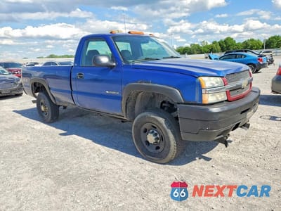 Czwarte zdjęcie samochodu z boku: 2004 CHEVROLET SILVERADO K2500 HEAVY DUTY VIN:1GCHK24U04E130214 - miniatura
