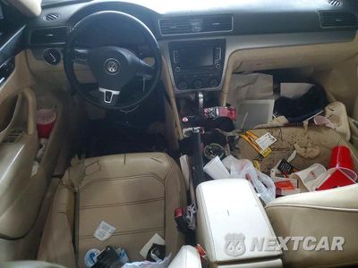 Zdjęcie 8 z 12 samochodu: 2015 VOLKSWAGEN PASSAT S VIN:1VWAT7A34FC092019 - miniatura