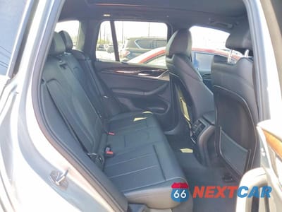 Zdjęcie 10 z 12 samochodu: 2018 BMW X3 XDRIVE30I VIN:5UXTR9C57JLD64206 - miniatura