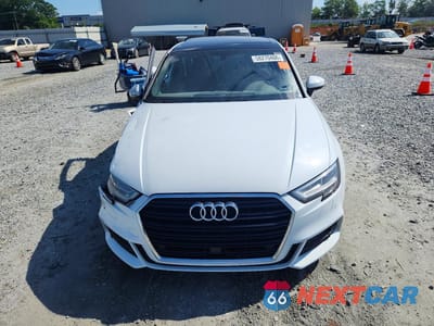 Piąte zdjęcie samochodu w środku: 2019 AUDI A3 PREMIUM PLUS VIN:WAUGUGFF3KA062915 - miniatura