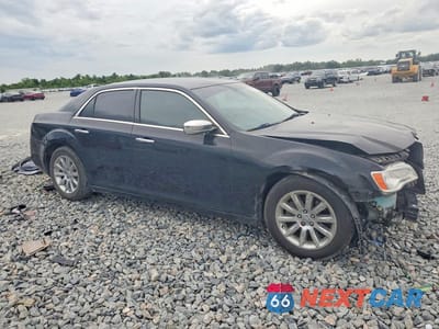Czwarte zdjęcie samochodu z boku: 2012 CHRYSLER 300 LIMITED VIN:2C3CCACG2CH308570 - miniatura