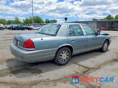 Trzecie zdjęcie samochodu z tyłu: 2005 FORD CROWN VICTORIA LX VIN:2FDFP74W65X108539 - miniatura