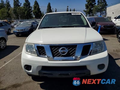 Piąte zdjęcie samochodu w środku: 2019 NISSAN FRONTIER SV VIN:1N6AD0ER2KN711587 - miniatura
