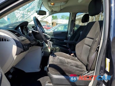 Zdjęcie 7 z 13 samochodu: 2016 DODGE GRAND CARAVAN SE VIN:2C4RDGBG6GR340607 - miniatura