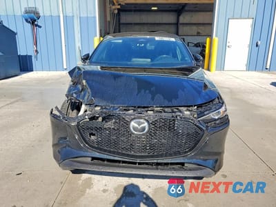 Piąte zdjęcie samochodu w środku: 2024 MAZDA 3 SELECT SPORT VIN:JM1BPAKM5R1712943 - miniatura