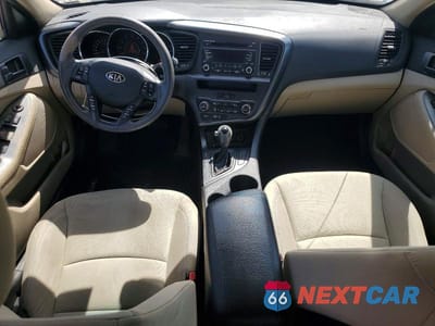 Zdjęcie 8 z 12 samochodu: 2013 KIA OPTIMA VIN:KNAGM4A70D5392229 - miniatura