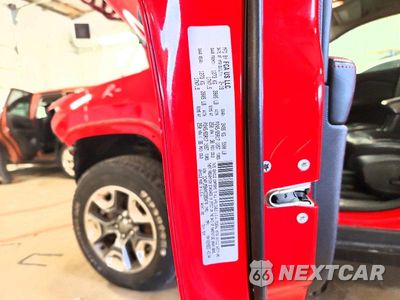 Zdjęcie 14 z 14 samochodu: 2019 JEEP CHEROKEE TRAILHAWK VIN:1C4PJMBXXKD395474 - miniatura