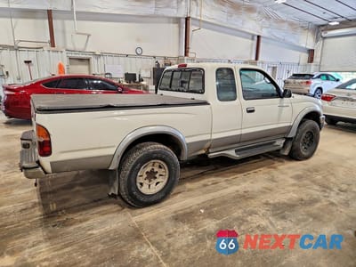 Trzecie zdjęcie samochodu z tyłu: 1996 TOYOTA TACOMA XTRACAB VIN:4TAWM72N3TZ157419 - miniatura