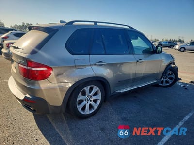 Trzecie zdjęcie samochodu z tyłu: 2008 BMW X5 VIN:5UXFE83518LZ98802 - miniatura