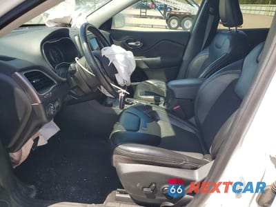 Zdjęcie 7 z 14 samochodu: 2020 JEEP CHEROKEE LATITUDE PLUS VIN:1C4PJMLB7LD567786 - miniatura