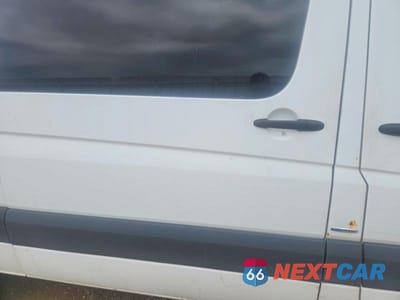 Zdjęcie 11 z 13 samochodu: 2014 MERCEDES BENZ SPRINTER 2500 VIN:WD3PE7DC7E5834848 - miniatura
