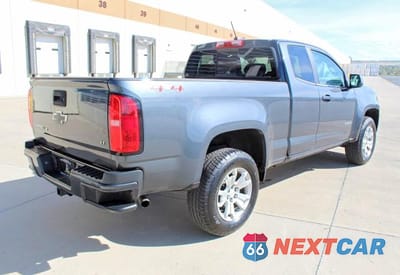 Trzecie zdjęcie samochodu z tyłu: 2017 CHEVROLET COLORADO LT VIN:1GCHTCENXH1238573 - miniatura
