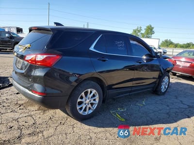 Trzecie zdjęcie samochodu z tyłu: 2020 CHEVROLET EQUINOX LT VIN:2GNAXKEV1L6170161 - miniatura
