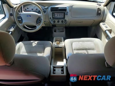 Zdjęcie 8 z 12 samochodu: 2005 FORD EXPLORER SPORT TRAC VIN:1FMZU67K15UB93390 - miniatura