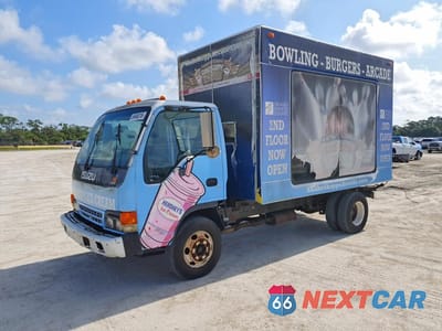 2004 ISUZU NPR - TRUCK CAB AND CHASSIS 4KLB4B1U04J800078 - główne zdjęcie licytacji z USA - miniatura