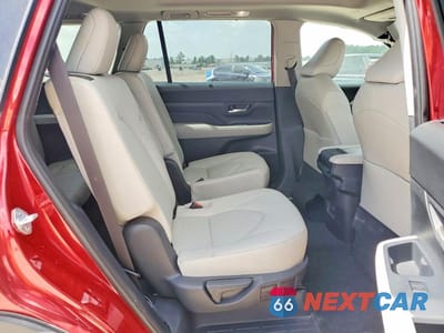 Zdjęcie 11 z 13 samochodu: 2025 TOYOTA GRAND HIGHLANDER LE VIN:5TDAAAA5XSS029085 - miniatura