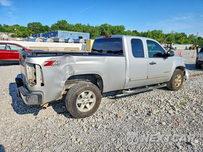 Trzecie zdjęcie samochodu z tyłu: 2013 GMC SIERRA K1500 SLE VIN:1GTR2VE72DZ217085 - miniatura