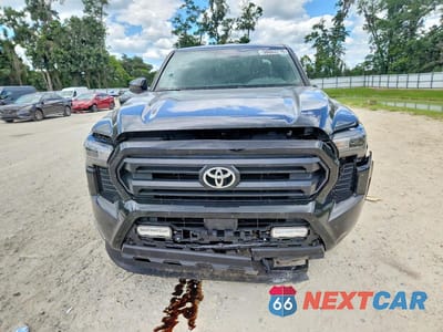 Piąte zdjęcie samochodu w środku: 2025 TOYOTA TACOMA SR5 VIN:3TMKB5FN8SM025585 - miniatura