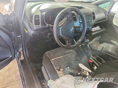 Zdjęcie 8 z 12 samochodu: 2017 KIA FORTE LX VIN:3KPFK4A76HE054655 - miniatura