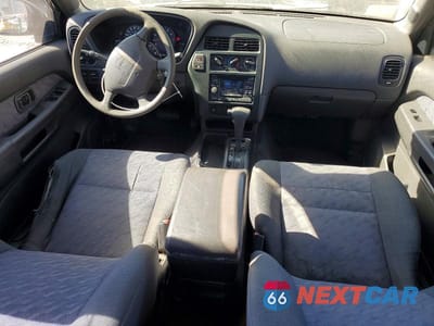 Zdjęcie 8 z 13 samochodu: 1999 NISSAN PATHFINDER XE VIN:JN8AR05S8XW290410 - miniatura