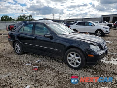 Czwarte zdjęcie samochodu z boku: 2002 MERCEDES-BENZ C 240 VIN:WDBRF61J12F146373 - miniatura