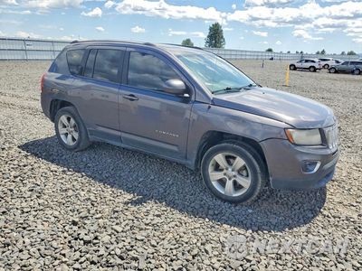Czwarte zdjęcie samochodu z boku: 2015 JEEP COMPASS LATITUDE VIN:1C4NJCEA6FD185954 - miniatura