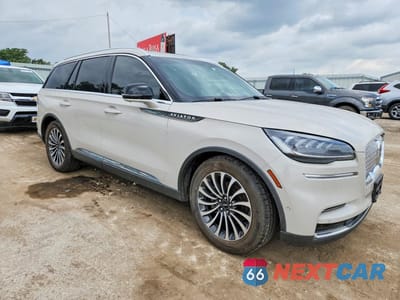 Czwarte zdjęcie samochodu z boku: 2022 LINCOLN AVIATOR RESERVE VIN:5LM5J7XC5NGL17467 - miniatura