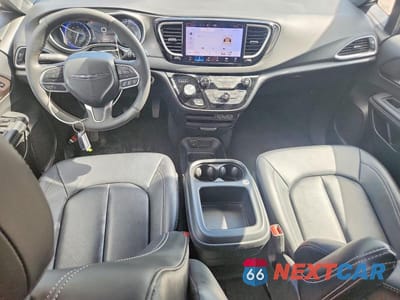 Zdjęcie 8 z 13 samochodu: 2025 CHRYSLER PACIFICA SELECT VIN:2C4RC1BG9SR509561 - miniatura