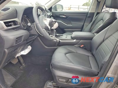 Zdjęcie 7 z 13 samochodu: 2025 TOYOTA HIGHLANDER HYBRID XLE VIN:5TDKBRCHXSS654707 - miniatura