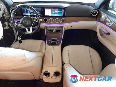 Zdjęcie 8 z 12 samochodu: 2019 MERCEDES-BENZ E 300 VIN:WDDZF4JB6KA658678 - miniatura