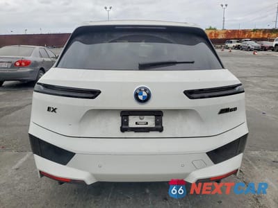 Zdjęcie 6 z 13 samochodu: 2023 BMW IX M60 VIN:WB533CF03PCM64126 - miniatura