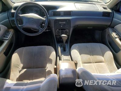 Zdjęcie 8 z 12 samochodu: 1999 TOYOTA CAMRY LE VIN:4T1BG28KXXU491830 - miniatura