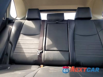 Zdjęcie 10 z 13 samochodu: 2023 TOYOTA RAV4 XLE PREMIUM VIN:JTMB6RFV7PD106348 - miniatura