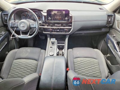 Zdjęcie 8 z 14 samochodu: 2022 NISSAN PATHFINDER SV VIN:5N1DR3BC2NC216563 - miniatura