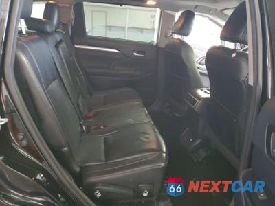 Zdjęcie 11 z 14 samochodu: 2017 TOYOTA HIGHLANDER XLE VIN:5TDJZRFH6HS461336 - miniatura