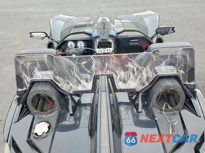 Zdjęcie 6 z 10 samochodu: 2016 POLARIS SLINGSHOT SL VIN:57XAAPFA7G5109716 - miniatura