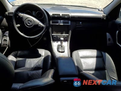 Zdjęcie 8 z 12 samochodu: 2005 MERCEDES-BENZ C 230K SPORT SEDAN VIN:WDBRF40J65F619324 - miniatura