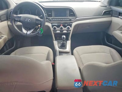 Zdjęcie 8 z 13 samochodu: 2019 HYUNDAI ELANTRA SEL VIN:5NPD84LF7KH411418 - miniatura