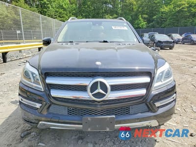 Piąte zdjęcie samochodu w środku: 2013 MERCEDES-BENZ GL 450 4MATIC VIN:4JGDF7CE1DA155913 - miniatura