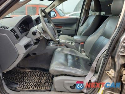 Zdjęcie 7 z 13 samochodu: 2007 JEEP GRAND CHEROKEE LIMITED VIN:1J8HR58267C580013 - miniatura