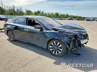 Czwarte zdjęcie samochodu z boku: 2017 NISSAN ALTIMA 2.5 SV VIN:1N4AL3AP4HC229967 - miniatura