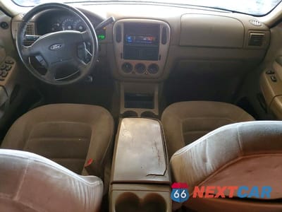 Zdjęcie 8 z 13 samochodu: 2004 FORD EXPLORER XLT VIN:1FMDU63K14ZB19100 - miniatura