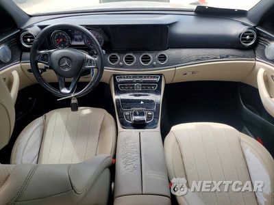 Zdjęcie 8 z 12 samochodu: 2017 MERCEDES-BENZ E 300 VIN:WDDZF4JBXHA281314 - miniatura