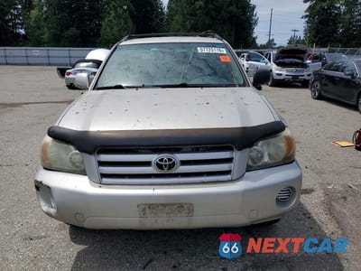 Piąte zdjęcie samochodu w środku: 2004 TOYOTA HIGHLANDER BASE VIN:JTEHD21A140028868 - miniatura