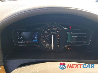 Zdjęcie 9 z 13 samochodu: 2014 LINCOLN MKX VIN:2LMDJ6JK9EBL17542 - miniatura
