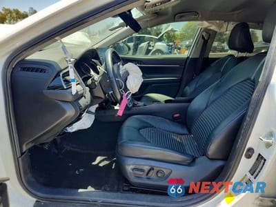 Zdjęcie 7 z 12 samochodu: 2021 TOYOTA CAMRY SE VIN:4T1G11AK7MU571870 - miniatura