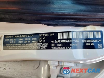 Zdjęcie 12 z 12 samochodu: 2019 ALFA ROMEO GIULIA VIN:ZARFAMAN7K7622765 - miniatura