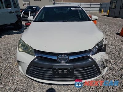 Piąte zdjęcie samochodu w środku: 2016 TOYOTA CAMRY LE VIN:4T4BF1FK7GR538544 - miniatura