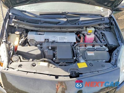 Zdjęcie 11 z 12 samochodu: 2014 TOYOTA PRIUS TWO VIN:JTDKN3DU6E0381241 - miniatura